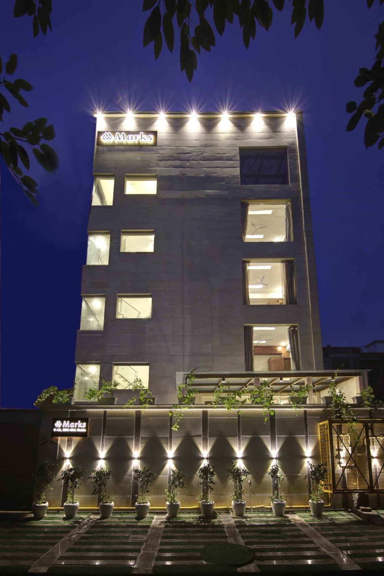 Marks Hotel & Banquet Noida Extérieur photo
