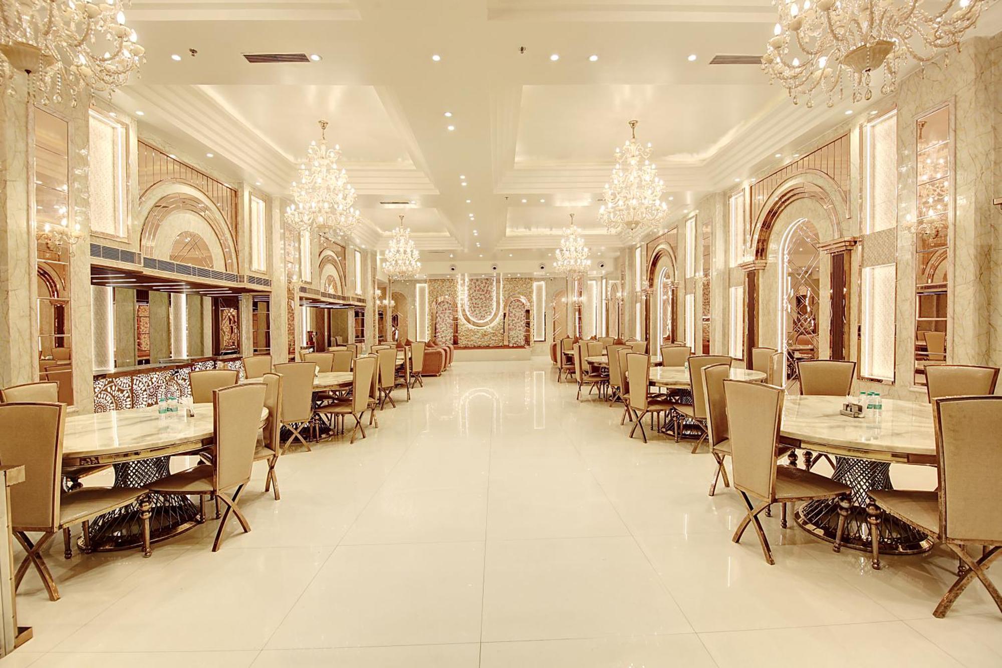 Marks Hotel & Banquet Noida Extérieur photo