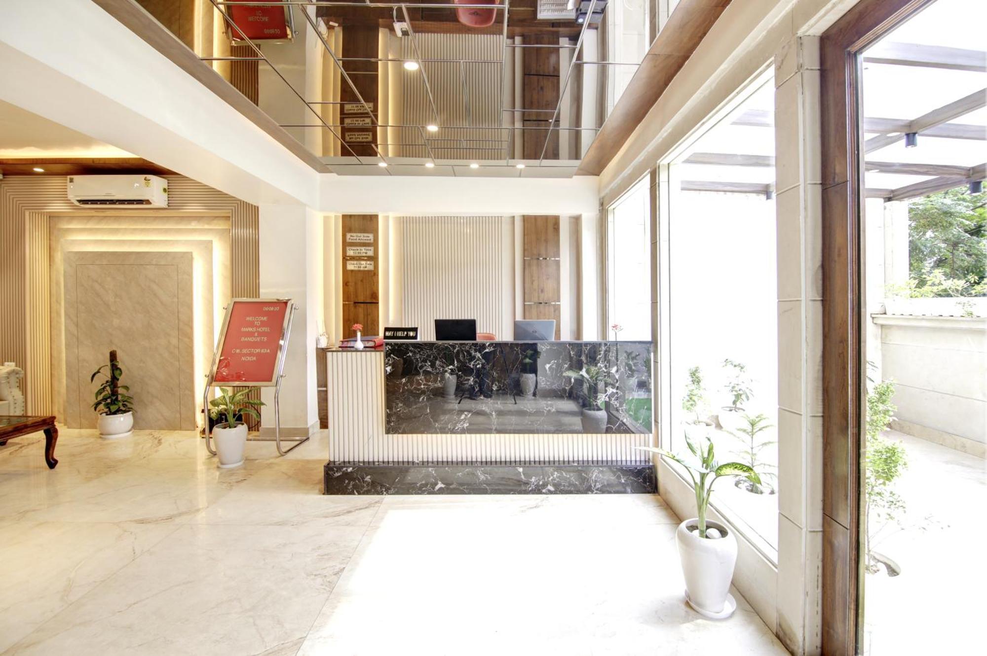 Marks Hotel & Banquet Noida Extérieur photo