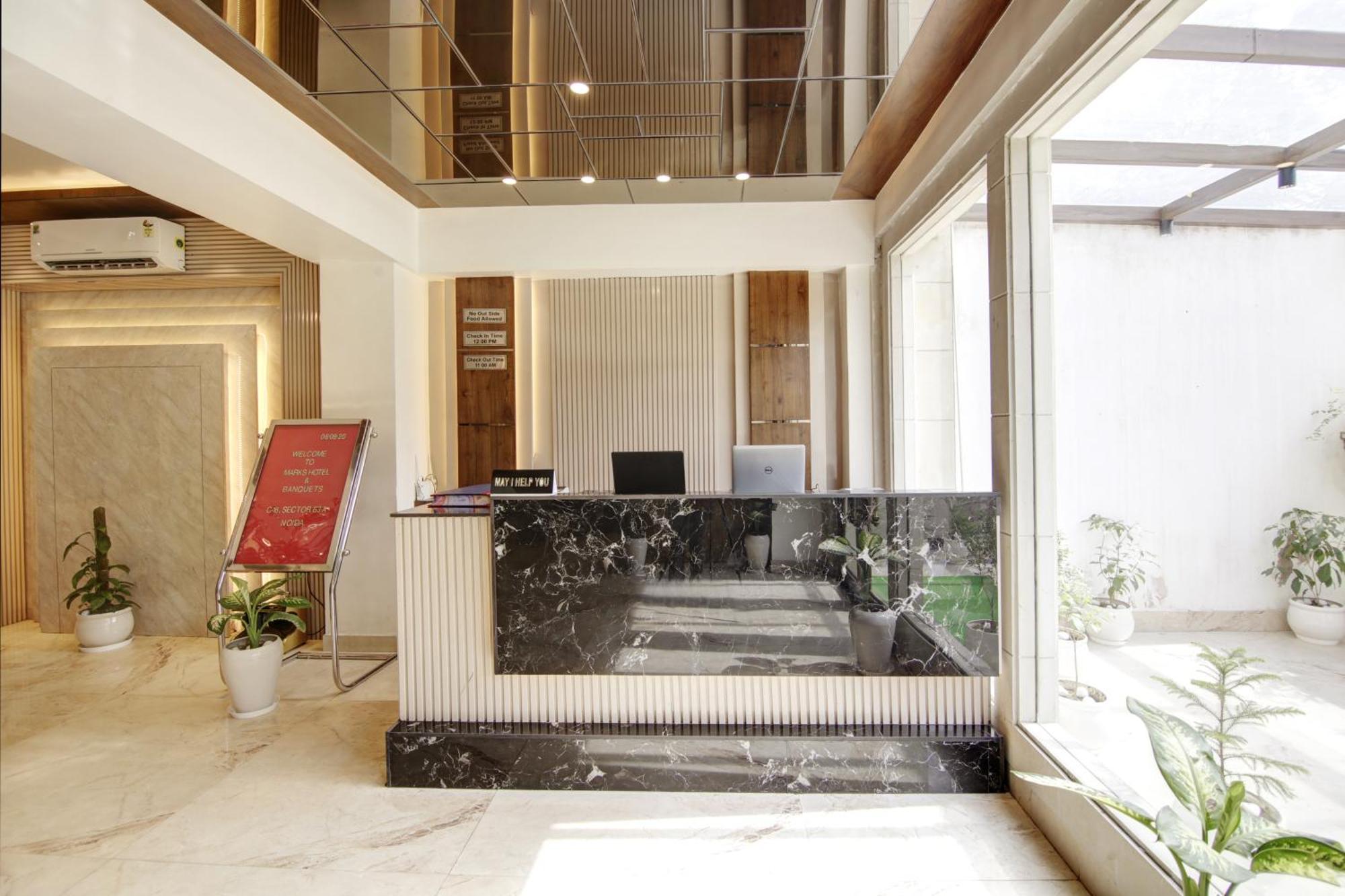 Marks Hotel & Banquet Noida Extérieur photo